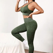 Load image into Gallery viewer, Seamless Yoga Suit Women Sports Lifting
