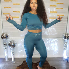 Load image into Gallery viewer, Sexy Firm Teal Yoga Set
